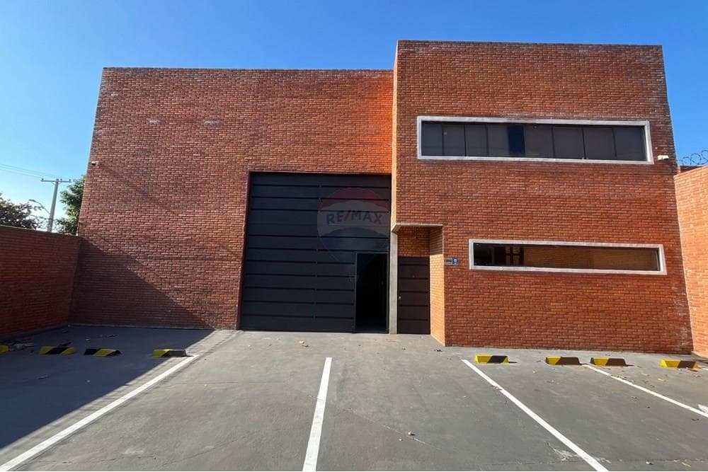 Alquilo Amplio Depósito En Villa Elisa