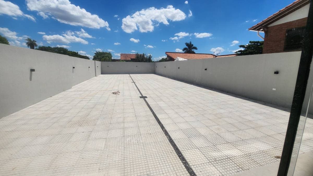 EN VENTA LOCAL DE 2 PLANTAS SANTISIMA TRINIDAD – 3