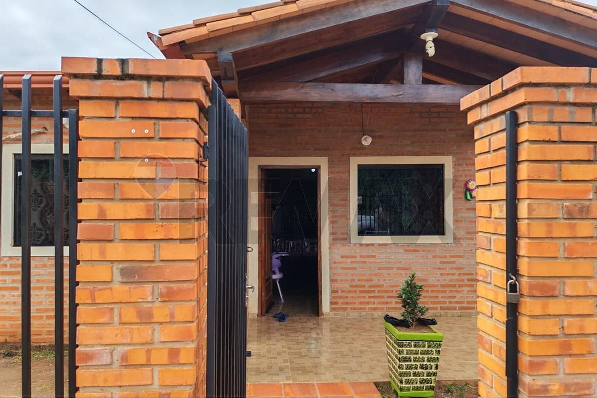 Vendo hermoso chalet en esquina en Villeta