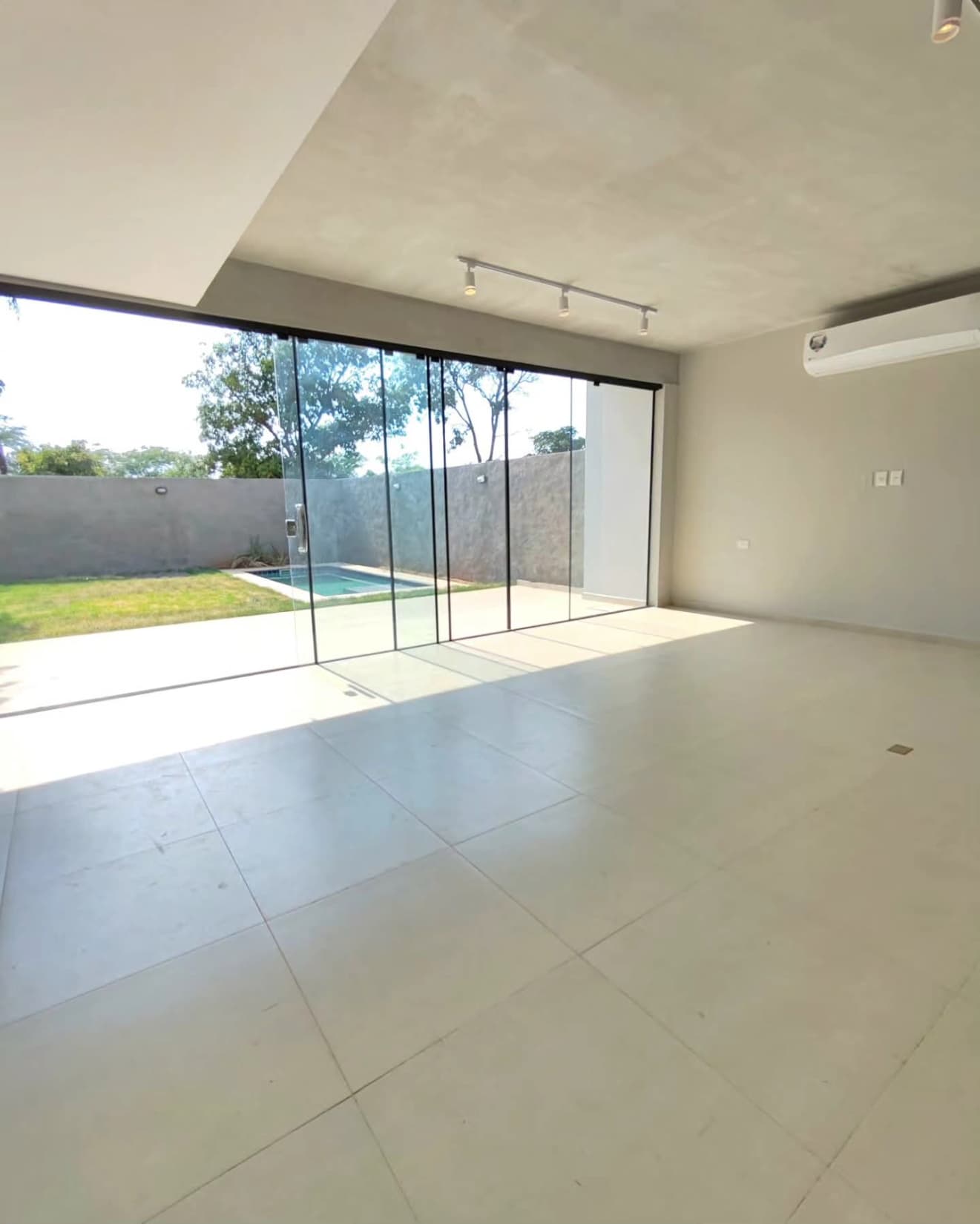 VENDO EXCLUSIVOS DÚPLEX A ESTRENAR EN EL BARRIO AMÉRICA DE LUQUE – 2