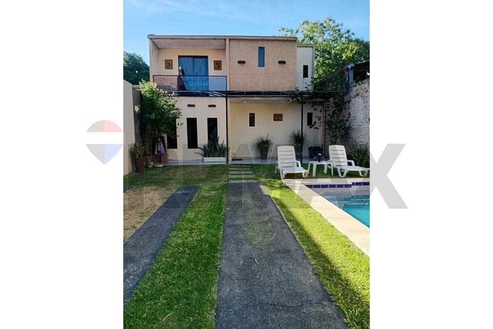 Casa Minimalista En Venta – Barrio Obrero – 2