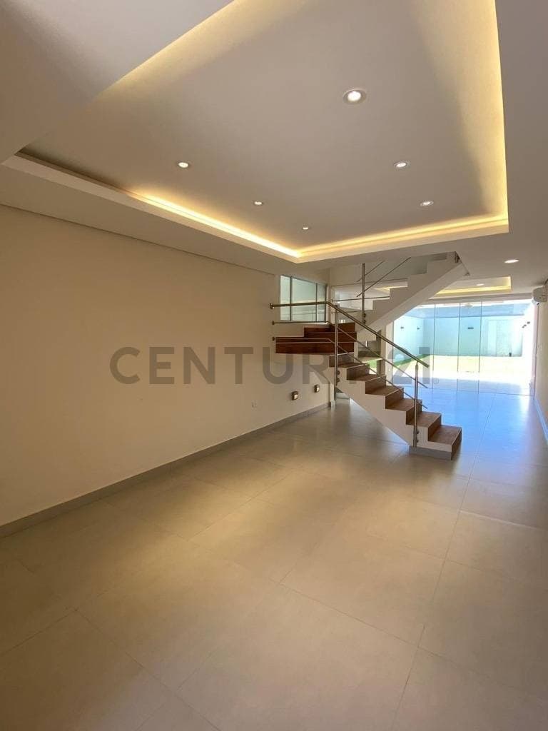 Dúplex en Venta – Zona Plaza Madero, Luque – 3