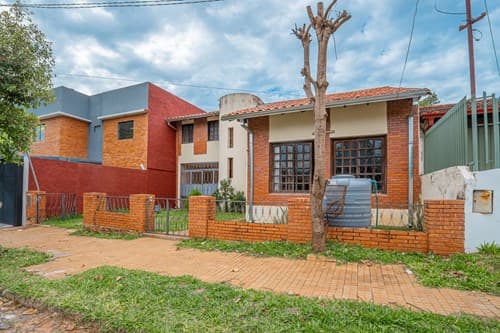 vendo coqueta casa en mburucuya – 3