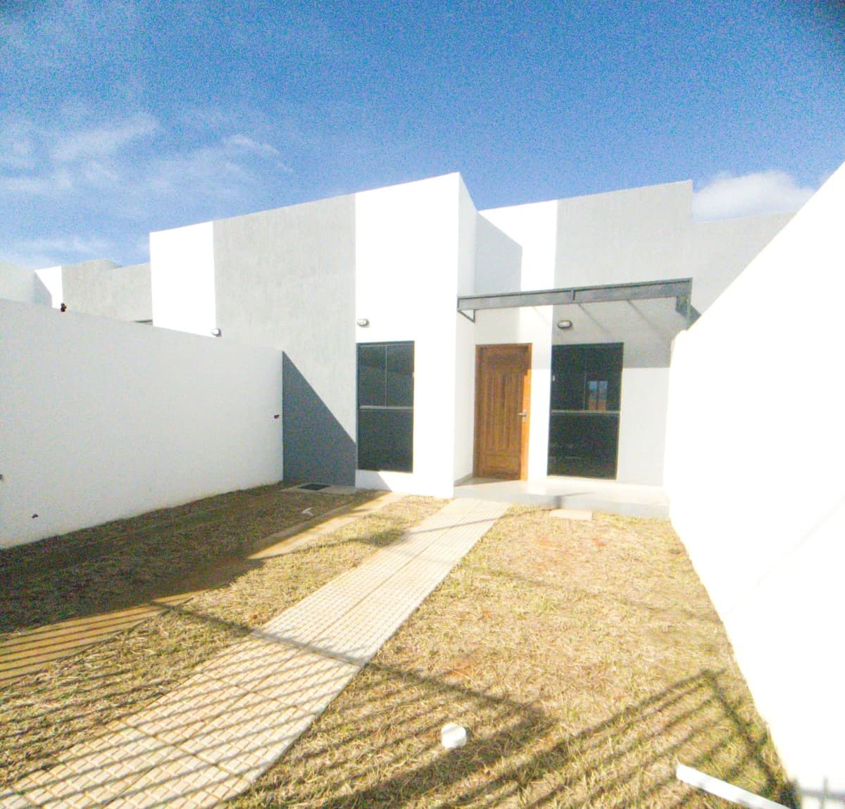 ALQUILO DUPLEX EN LUQUE MARAMBURE – 3
