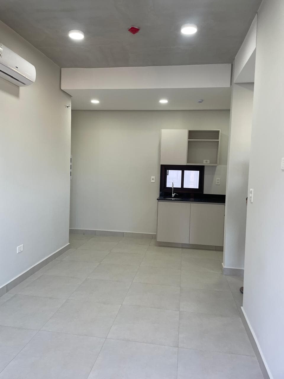 VENTA DE APARTAMENTO DE 1 DORM , EN ZONA CIT – 3