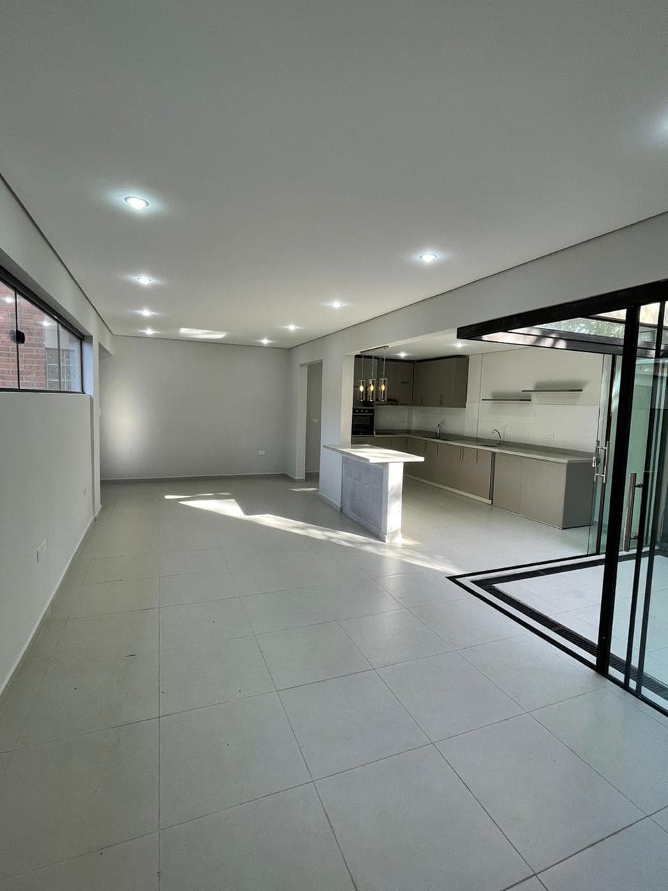 VENDO DUPLEX EN LUQUE – 2