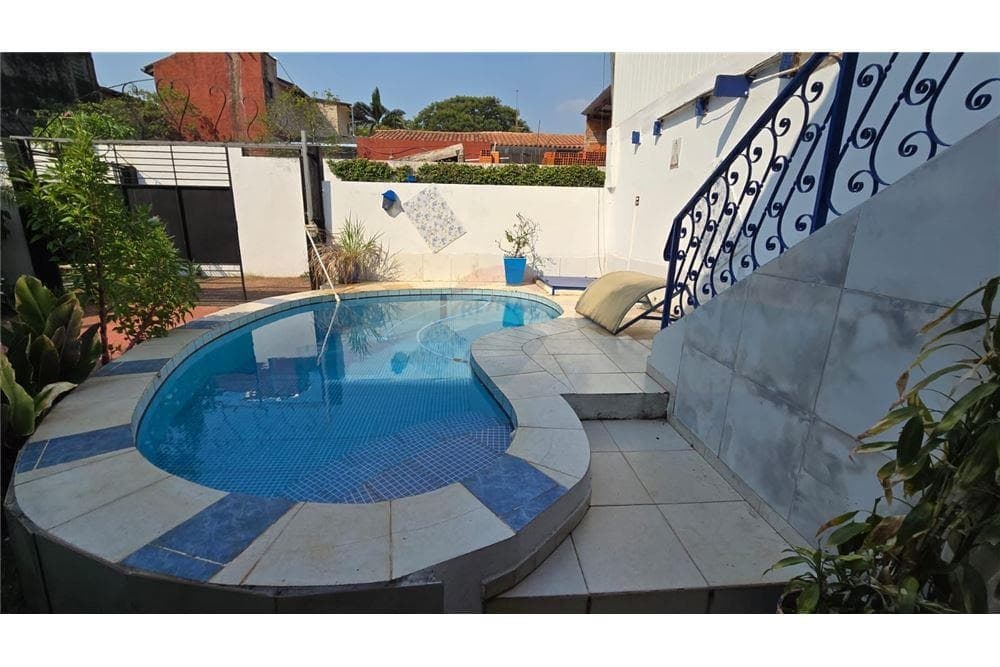 ALQUILO DUPLEX EN LUQUE ZONA JARDIN DE ORO
