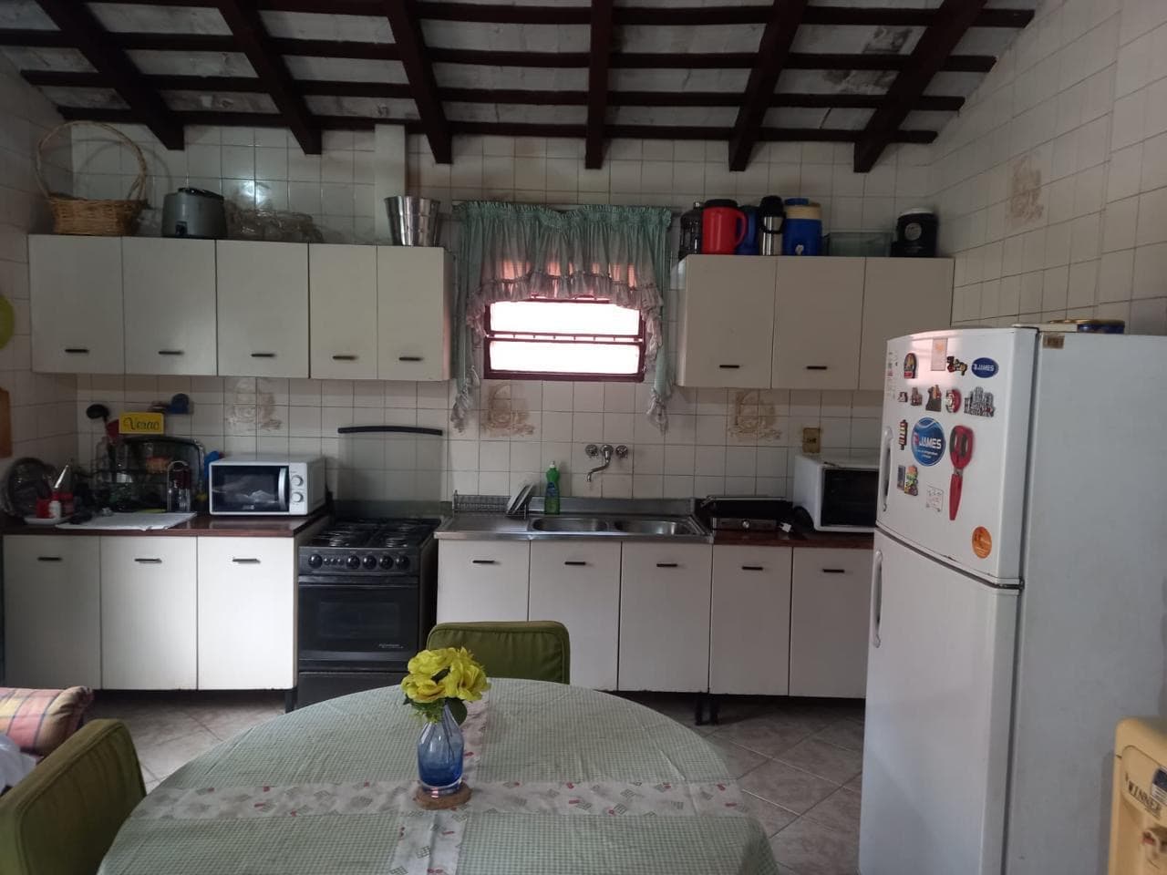 Vendo casa con patio soñado en Barrio San Vicente – 2