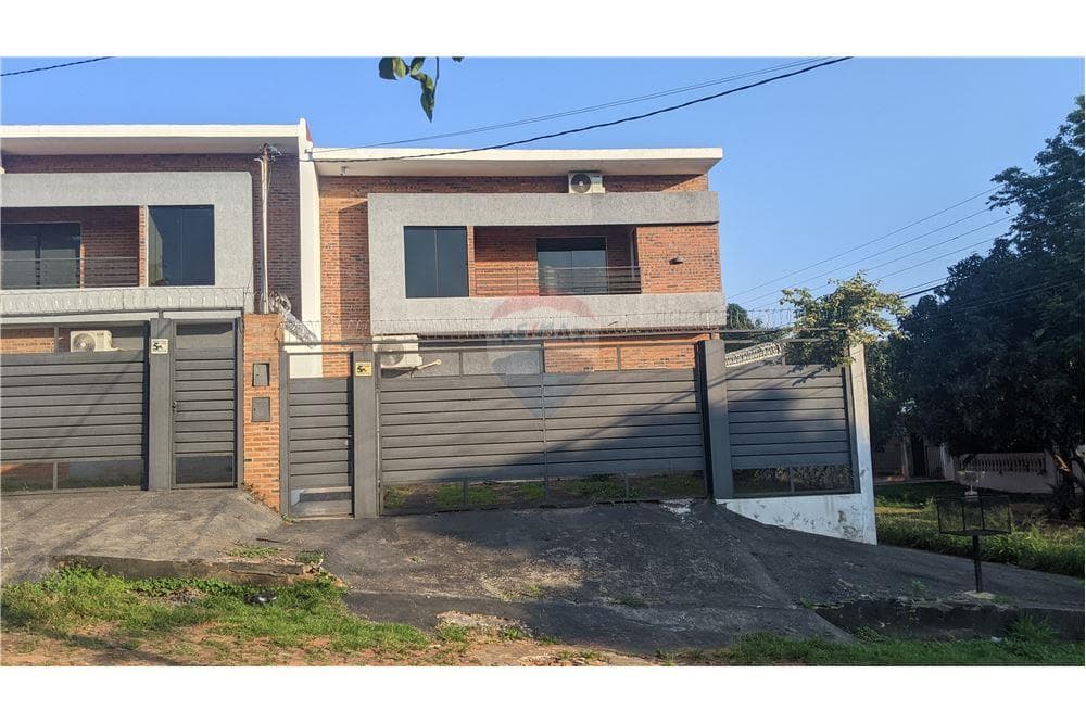 Duplex - Venta - Villa Elisa, Paraguay