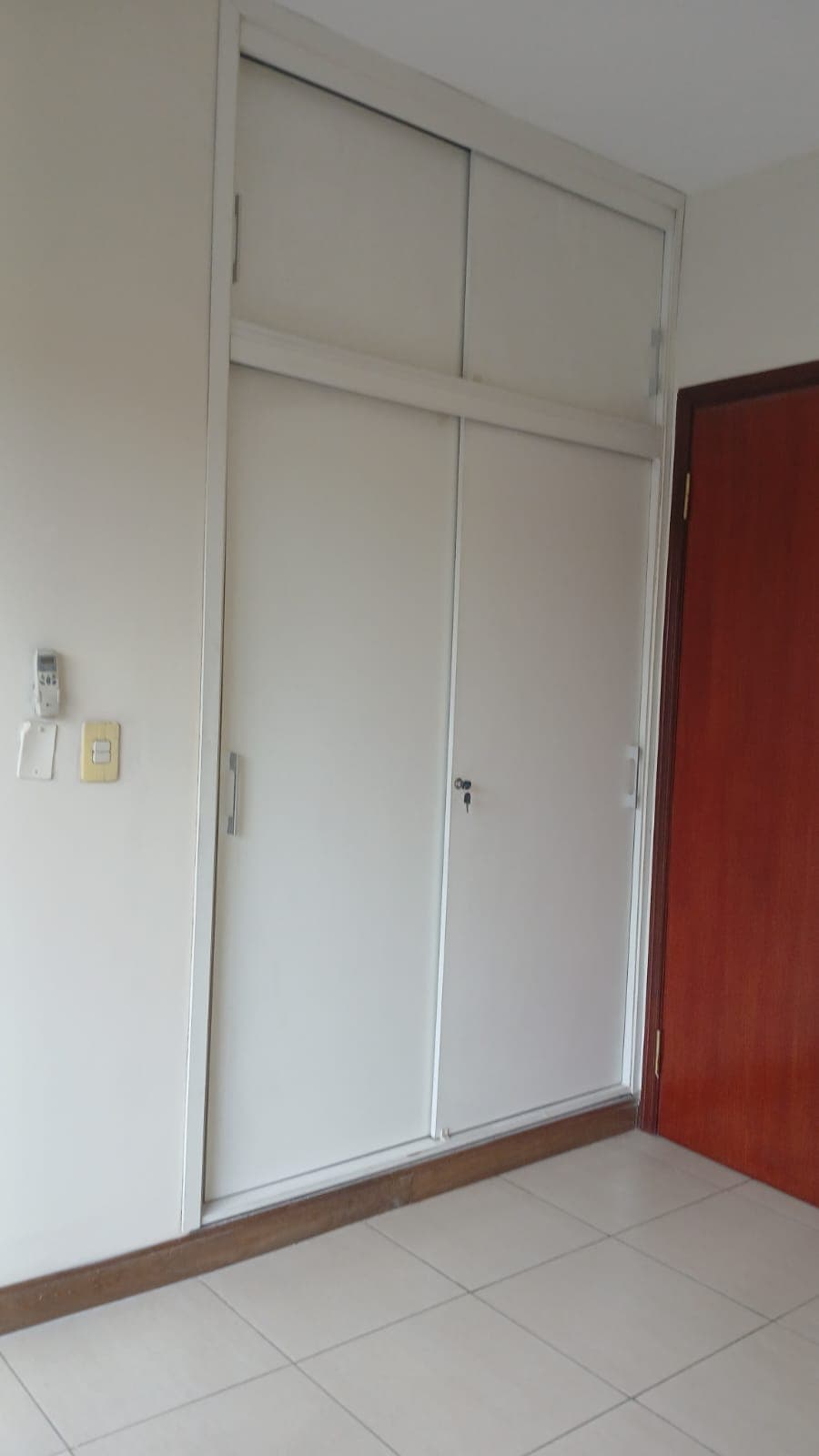 ALQUILO DEPARTAMENTO Kubitchek a pasos del ex seminario – 2