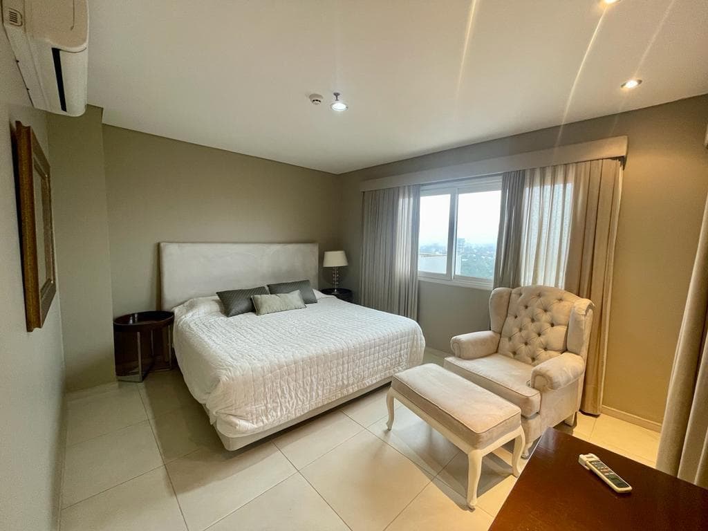 ALQUILO LUJOSO DEPTO AMOBLADO DE 3 HABITACIONES EN YCUA SATI