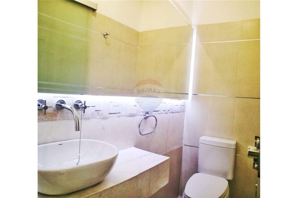Amplio departamento en Los Laureles – 3