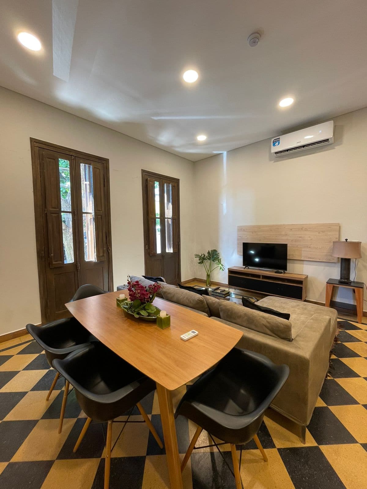 Alquilo Dpto Con Y Sin Muebles En El Centro  67 M2 1 Dormitorio