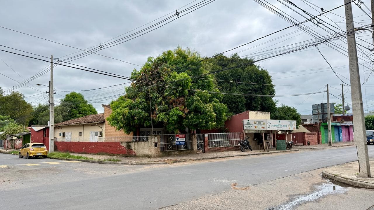 TERRENO EN ESQUINA EN LOMA PYTA