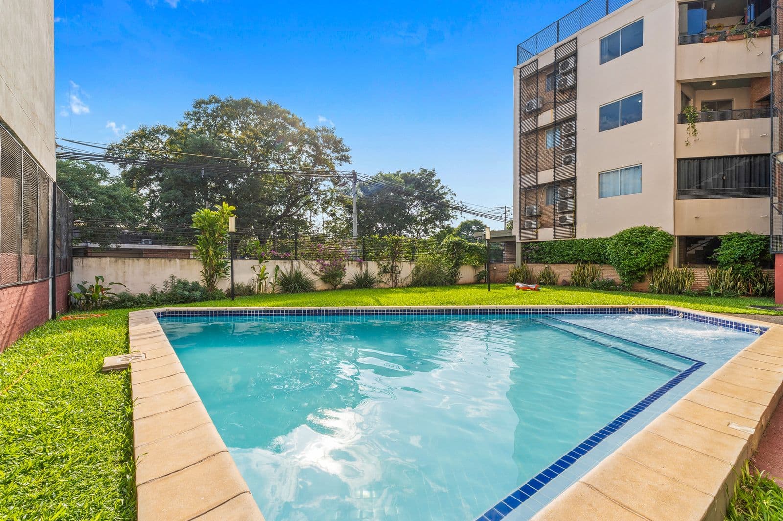 Venta de departamento en Residencial Del Carmen I