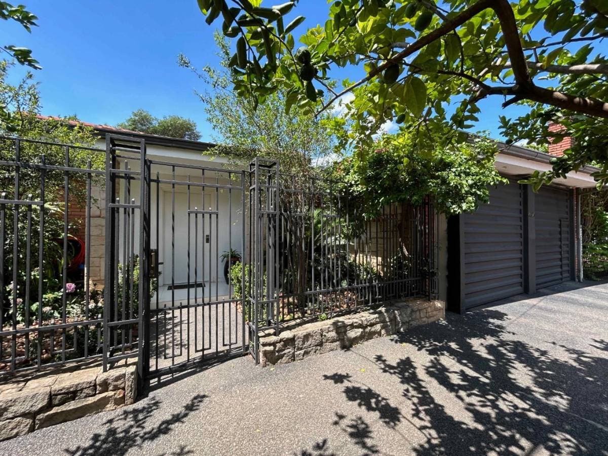 VENDO ELEGANTE RESIDENCIA EN Bo RECOLETA