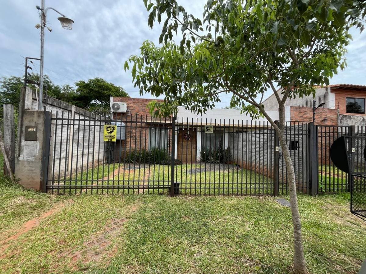 Venta de Casa Dúplex en Luque, Central