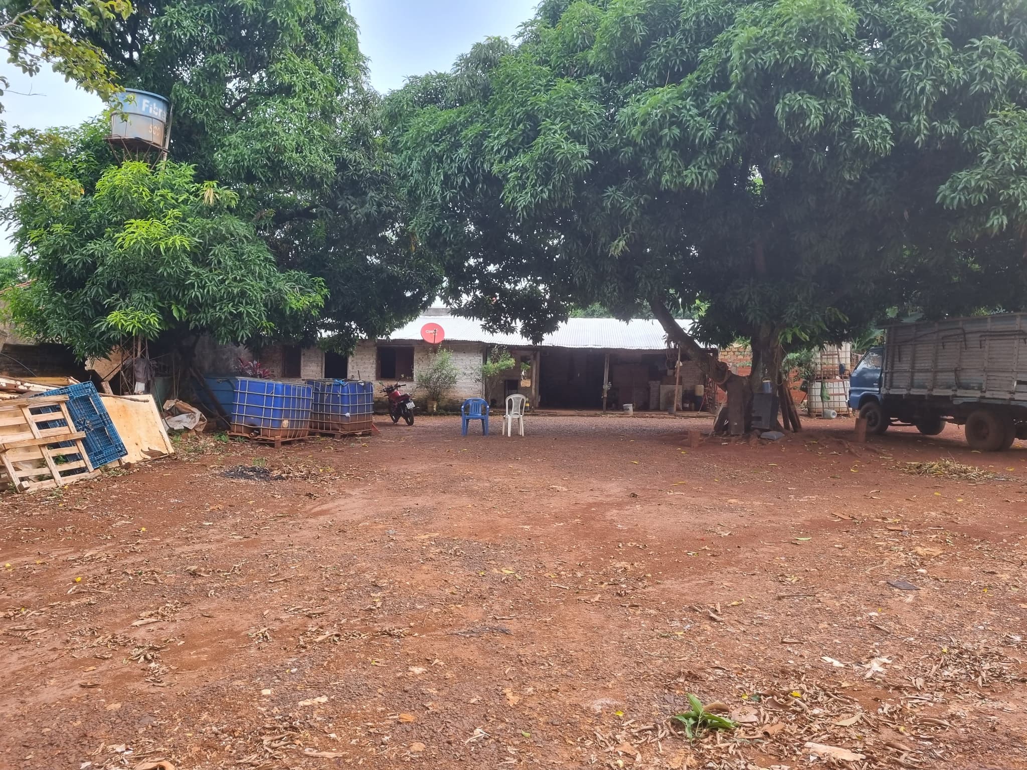 Alquilo Amplia Propiedad En C.D.e. – 3