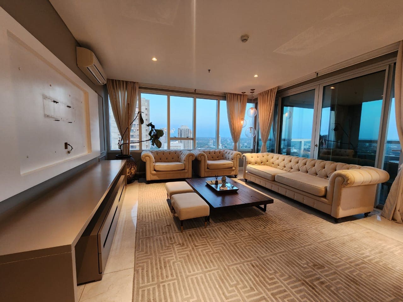 EXCLUSIVO SEMI PISO EN ALQUILER TOTALMENTE AMOBLADO – 3