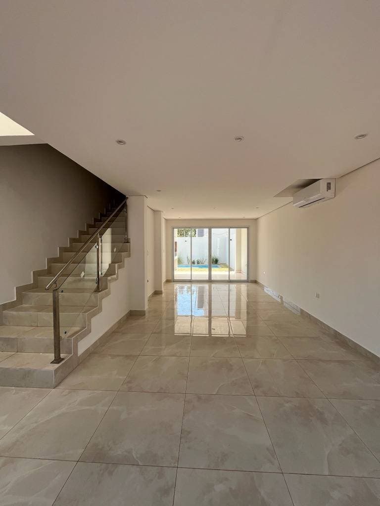 EN ALQUILER DUPLEX CON PISCINA – 2