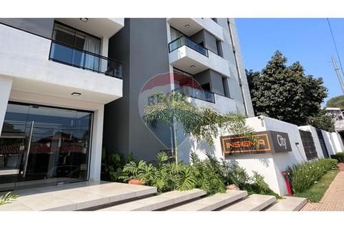 Dpto. Amoblado de 3 Dormitorios con Parrilla en Insignia City Mcal Estigarribia