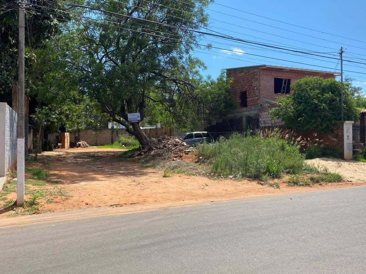 VENTA DE TERRENO EN SAN LORENZO ZONA LAURELTY PARA DESARROLLO