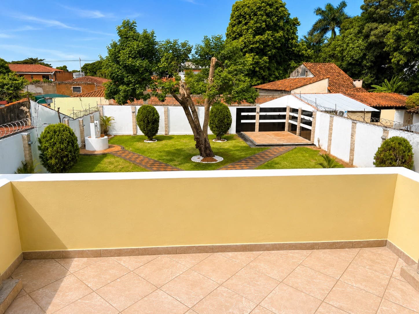 VENDO HERMOSA Y AMPLIA CASA – 3