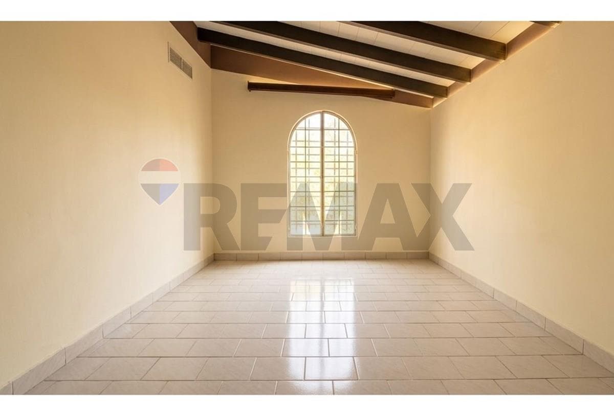ALQUILO CASA EN LUQUE – 3