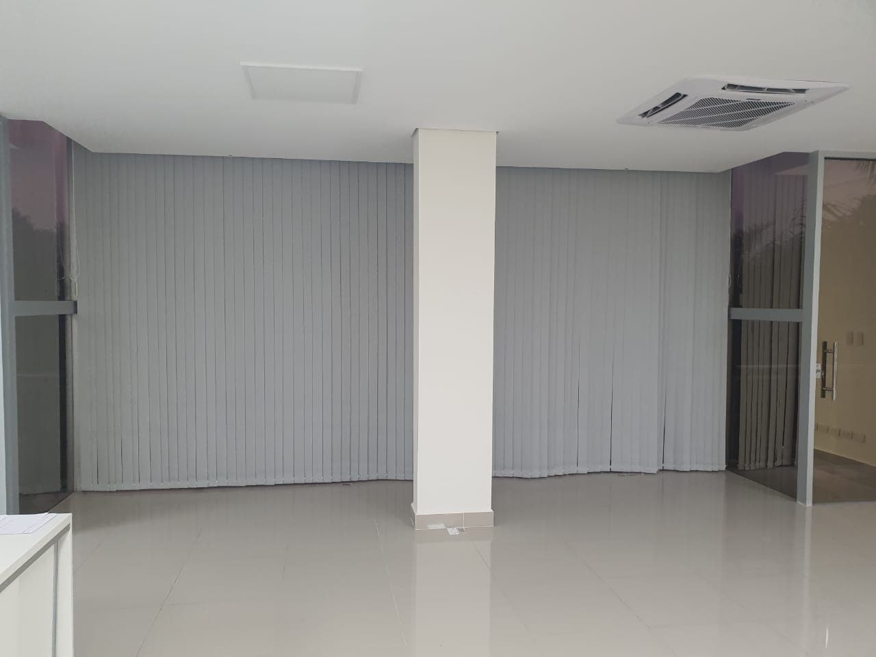 ALQUILO OFICINA EN EDIFICIO CORPORATIVO BARRIO YCUA SATI. – 3