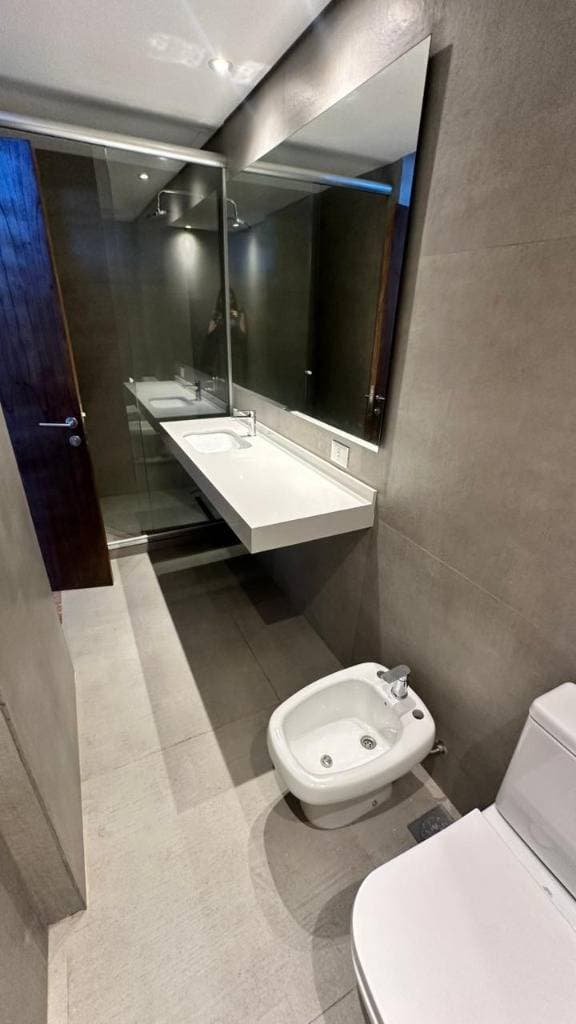 EN ALQUILER DEPARTAMENTO DE 3 DORMITORIOS EN EDIFICIO VISTA AL GOLF, ZONA YATCH – 3