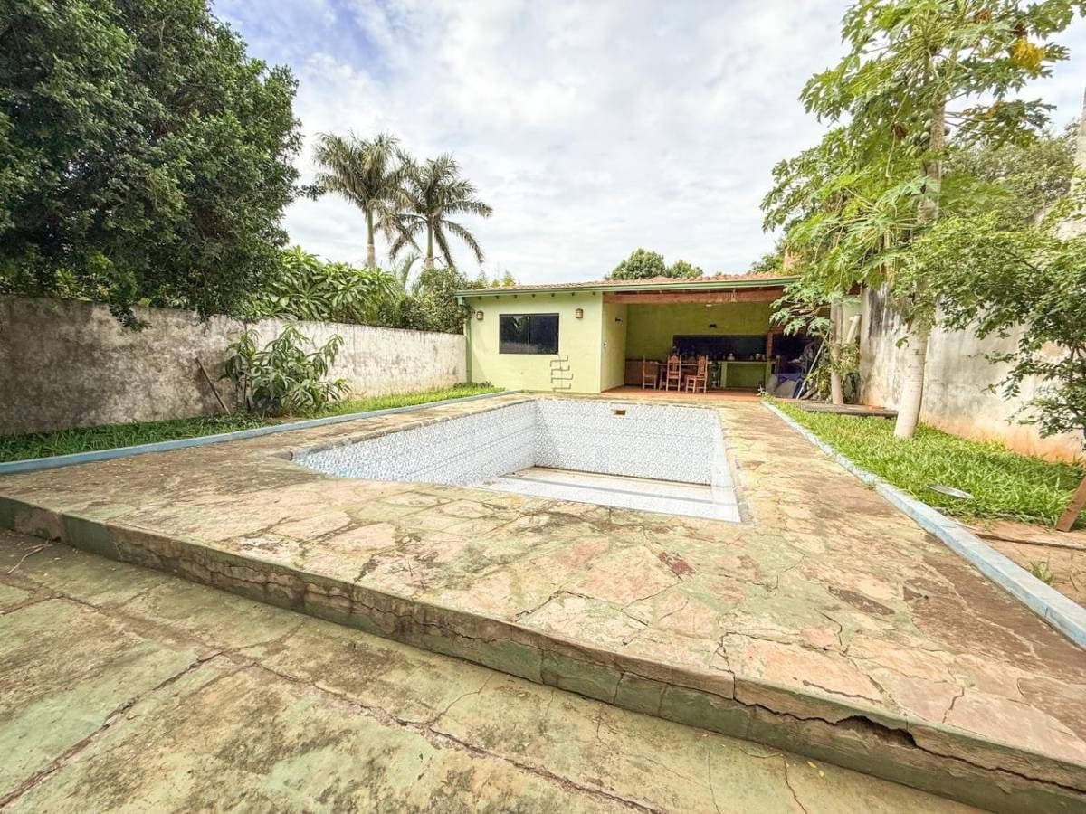 VENDO PROPIEDAD EN FDO DE LA MORA, – 2