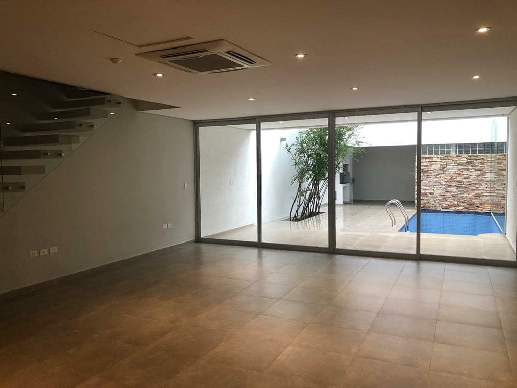 HERMOSO Y MODERNO TRIPLEX EN MBURUCUYA – 3