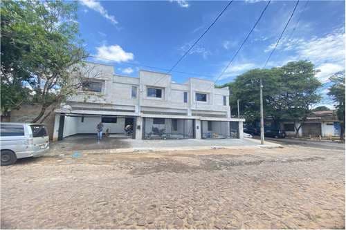 Dúplex-Alquiler-Tte Rivarola, Fernando De La Mora, Central