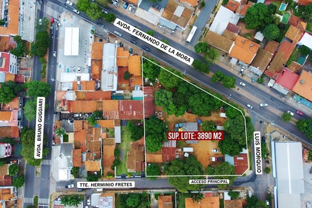 TERRENO COMERCIAL EN VENTA – 2