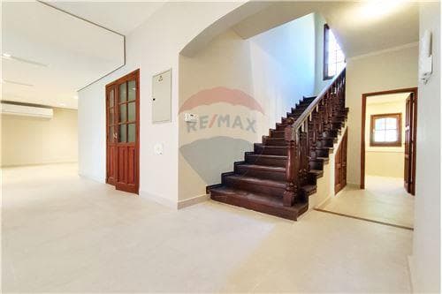 Alquilo amplia y fina residencia en Los Laureles – 3