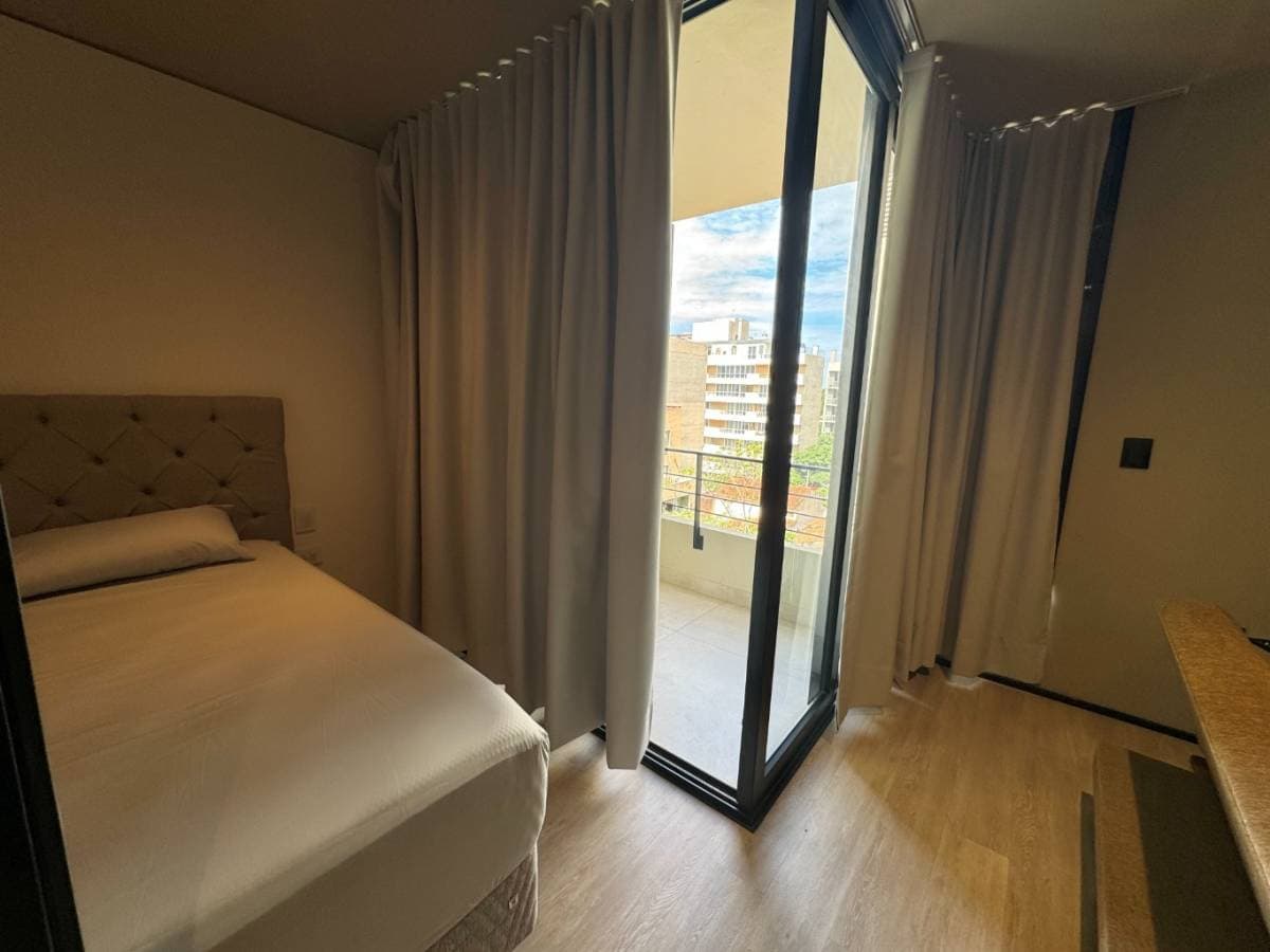 Depto 1 dorm amoblado + cochera en The Station Las Mercedes – 3