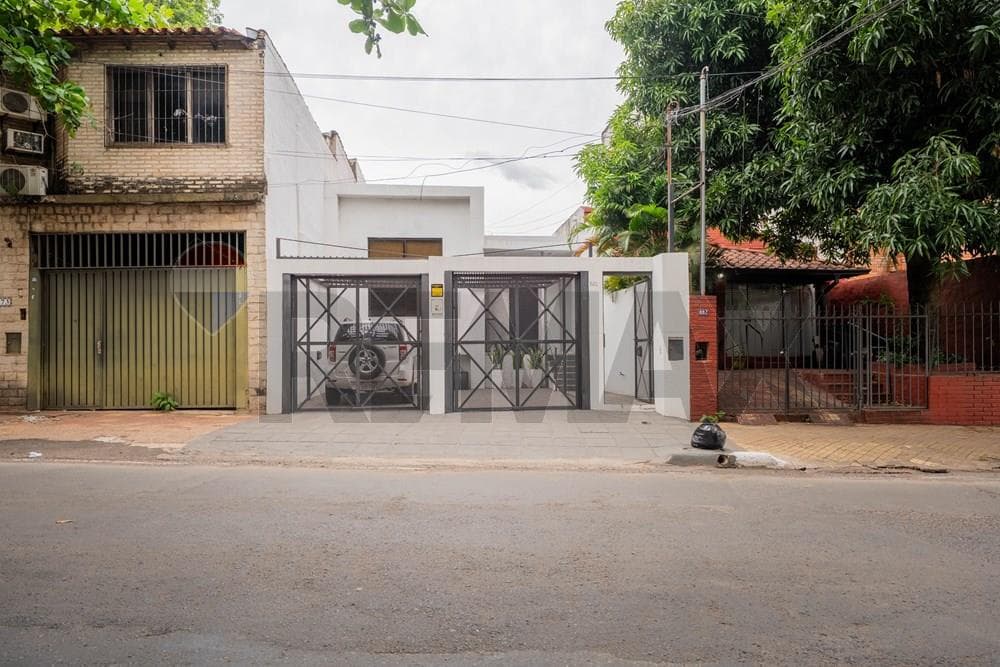 ALQUILO LOCAL PARA OFICINAS EN LAS MERCEDES
