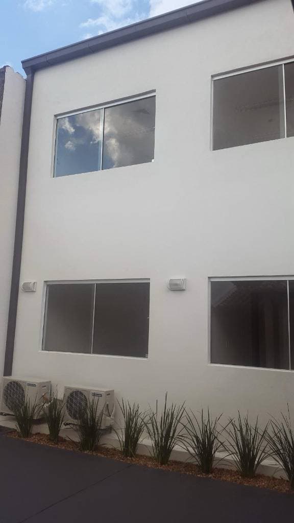 Alquiler – Oficina Sobre Avenida General Santos