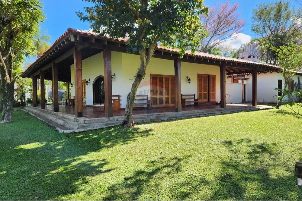 RESIDENCIA EN VENTA - SAN BERNARDINO – 2