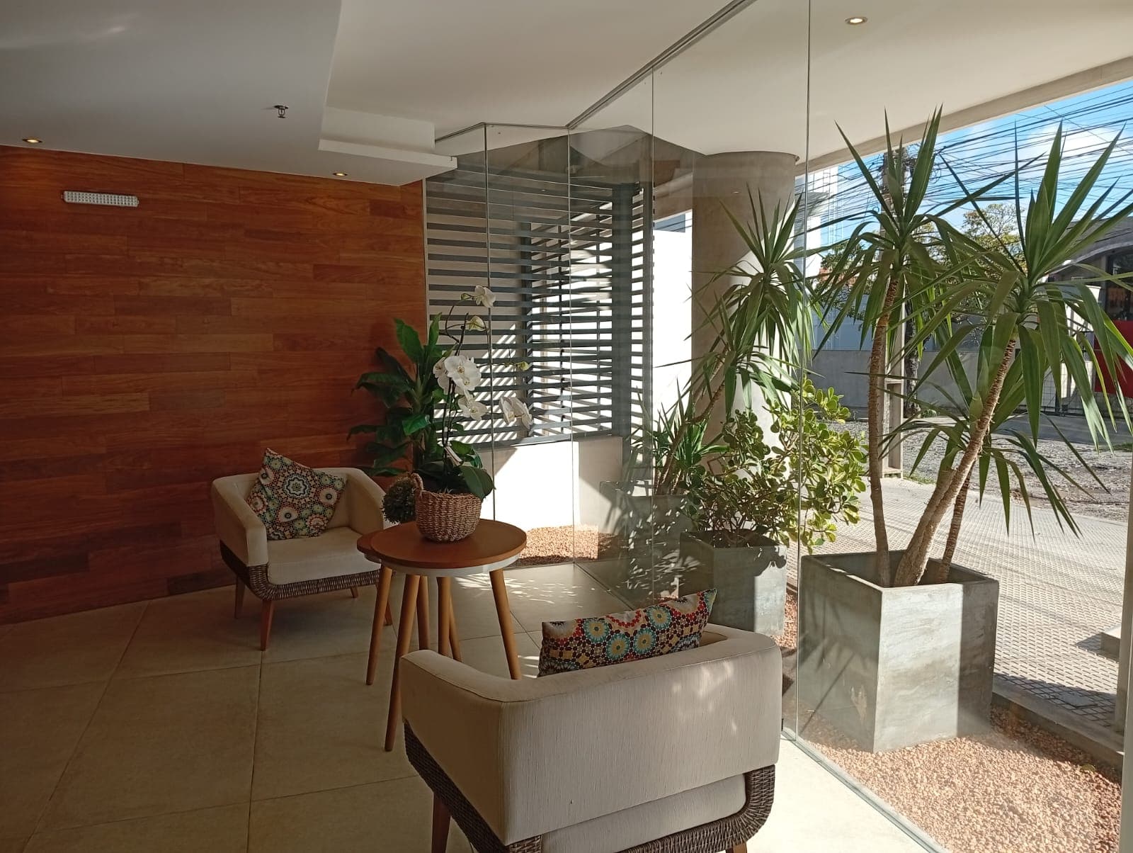 ALQUILO DEPARTAMENTO AMOBLADO EN EL EDIFICIO VOYANT CARMELITAS – 2