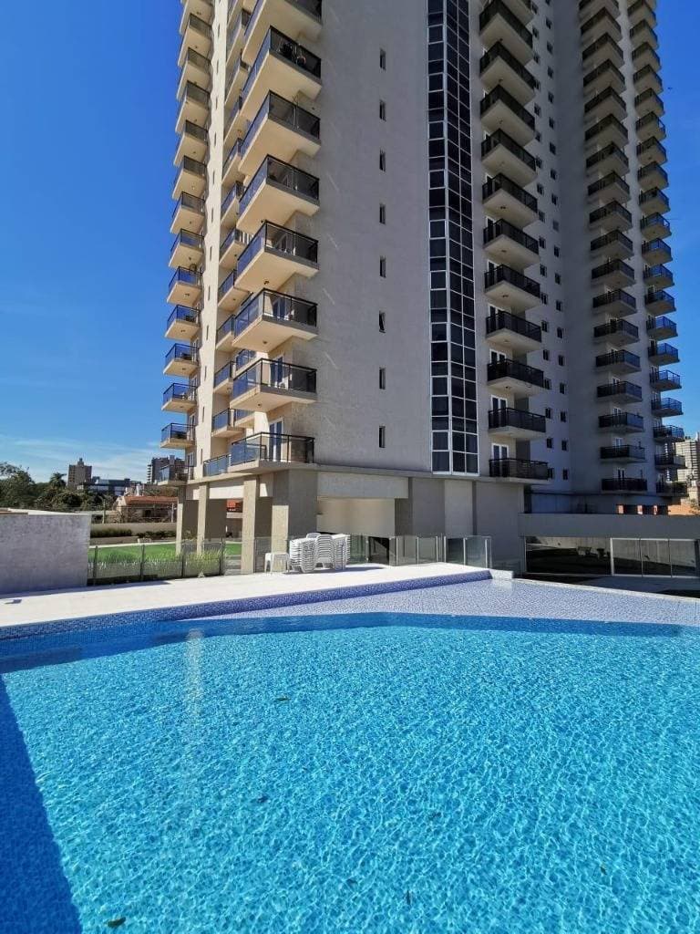 VENDO AMPLIO DEPARTAMENTO DE 3 DORM CON ÁREA DE SERVICIO - EDIFICIO KARIMI