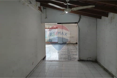 ALQUILO LOCAL COMERCIAL EN NAZARETH – 3