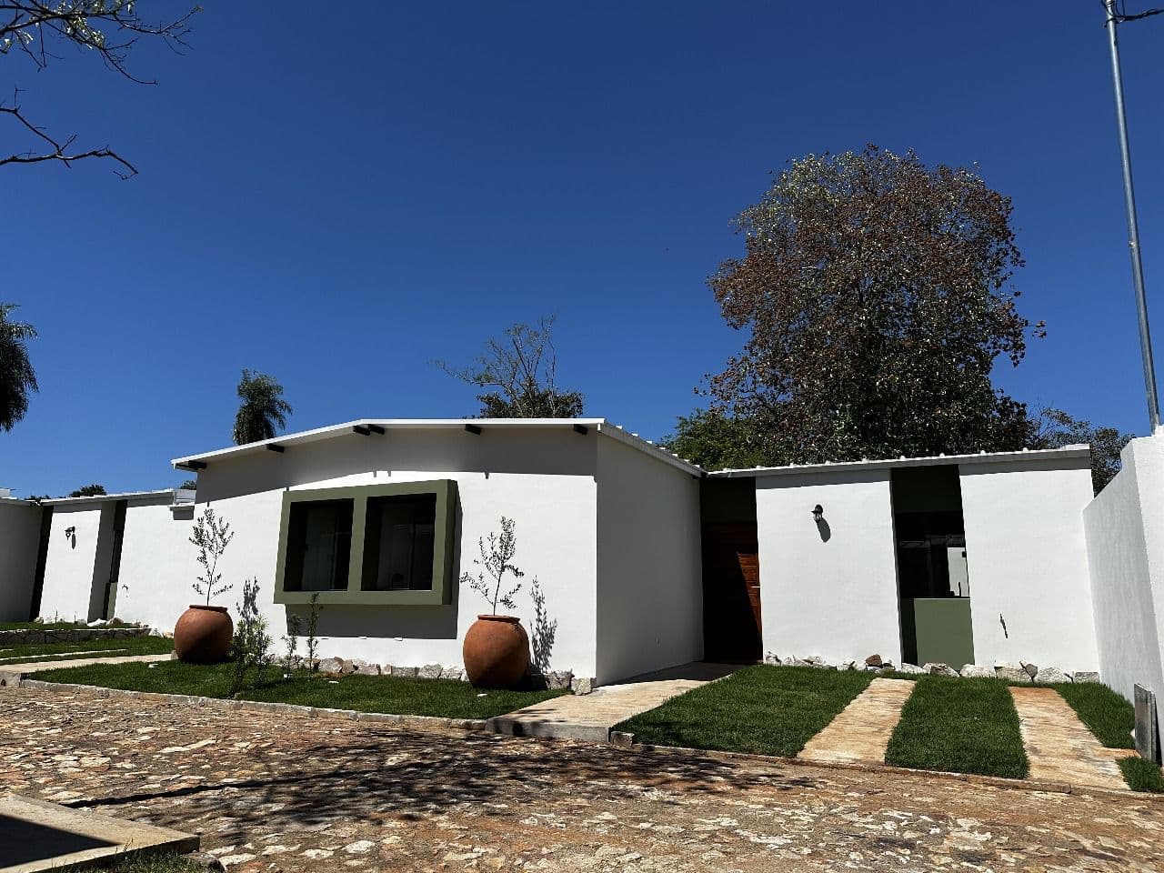 En Venta Casa - Altos de la Caridad I – Financiación AFD Che Róga Porã