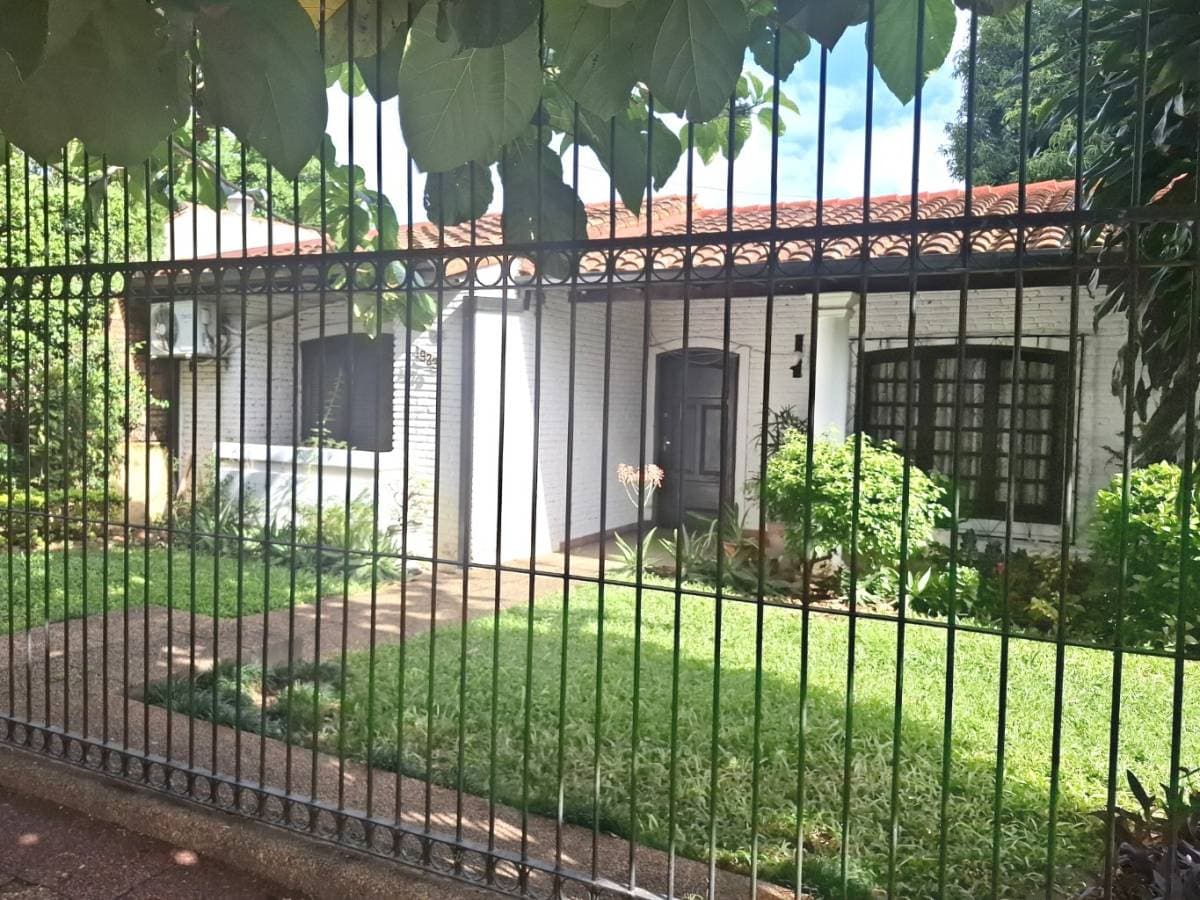 VENDO CASA EN SAJONIA, ASUNCION – 3