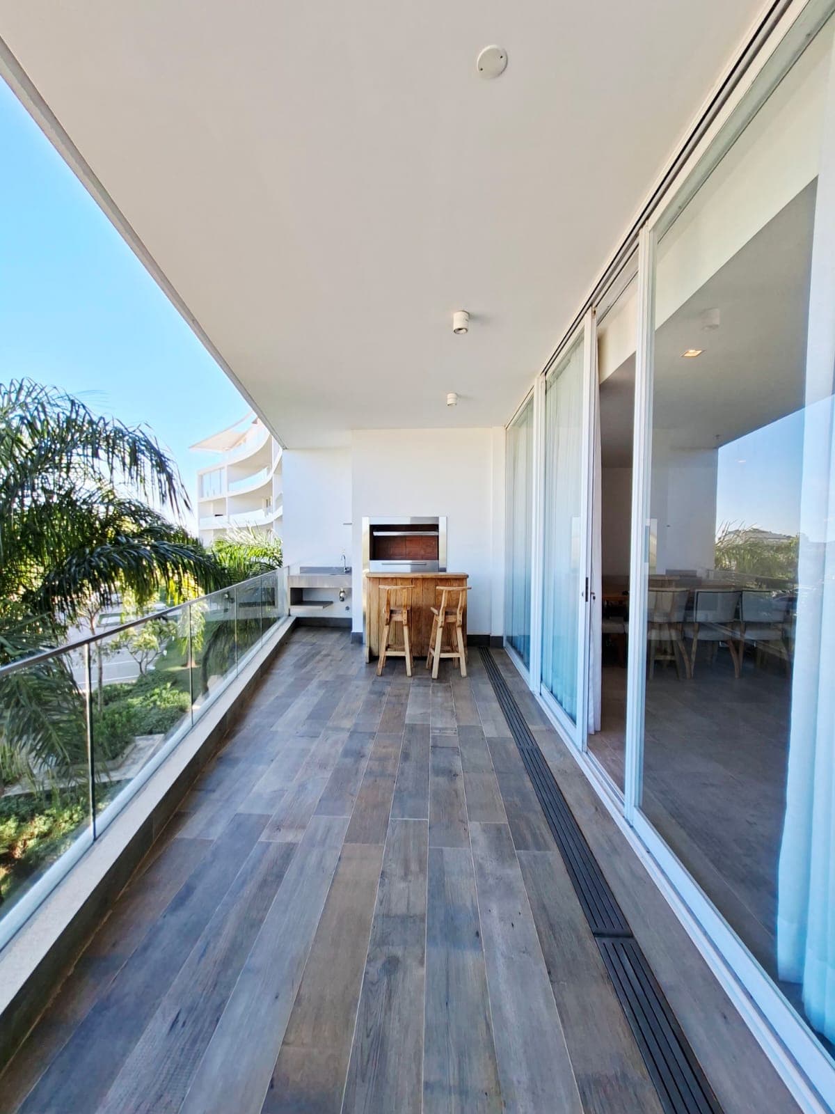Departamento En Alquiler De 3 Hab Amoblado, Surubi'I – 2