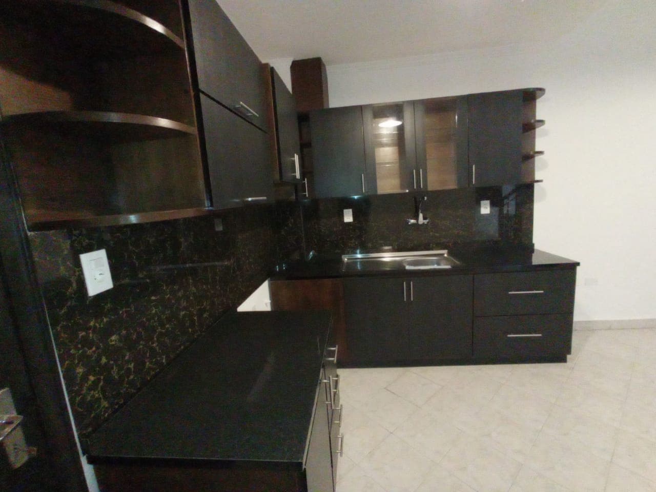 ALQUILO DUPLEX Félix Bogado y Avda Japón