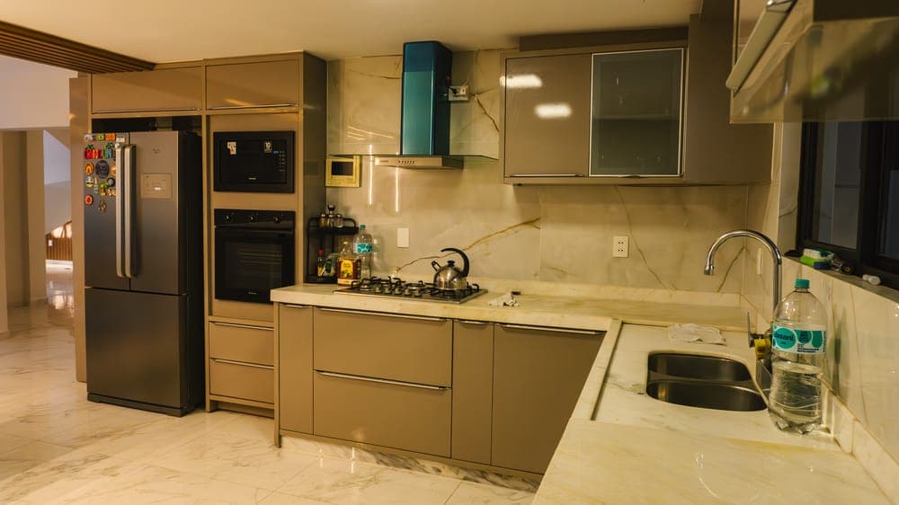 RESIDENCIA MODERNA AMOBLADA EN BARRIO LOS LAURELES – 3