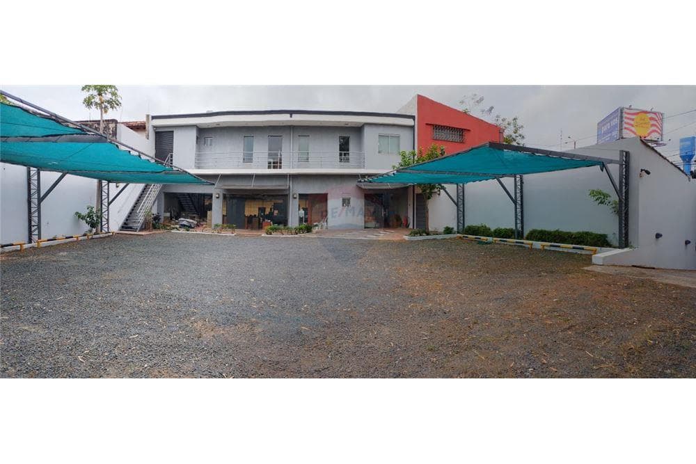 En venta local comercial sobre Eusebio Ayala