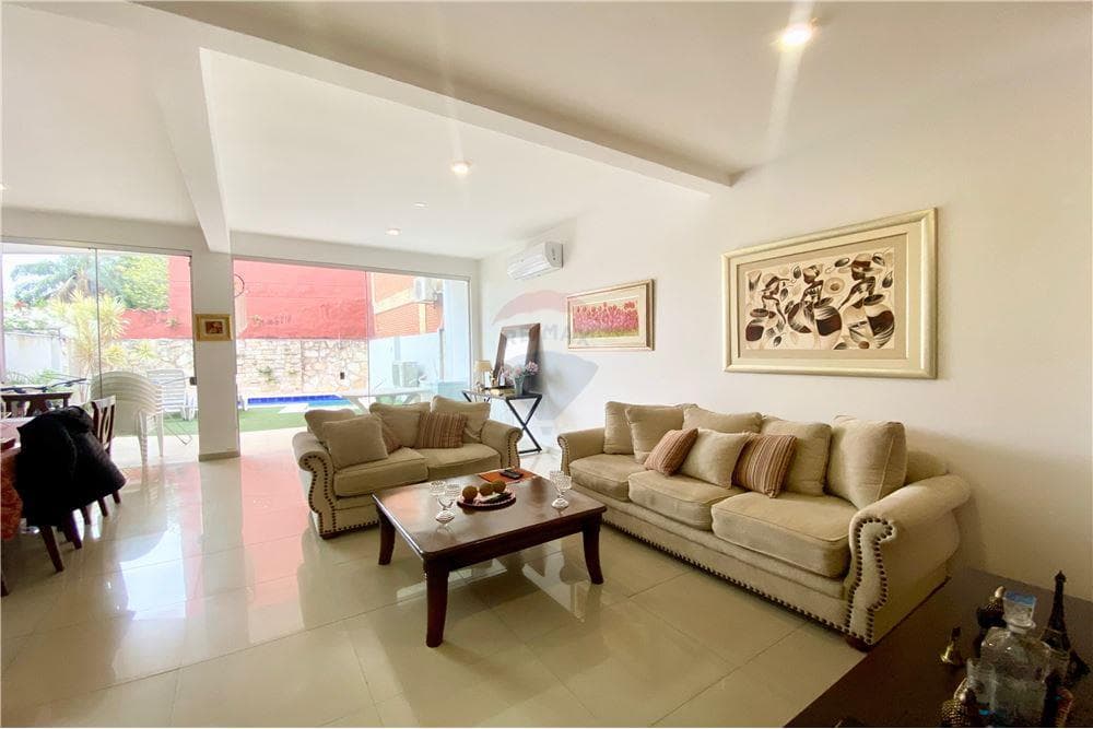 VENDO AMPLIO DUPLEX CON PISCINA EN BARRIO RECOLETA – 3