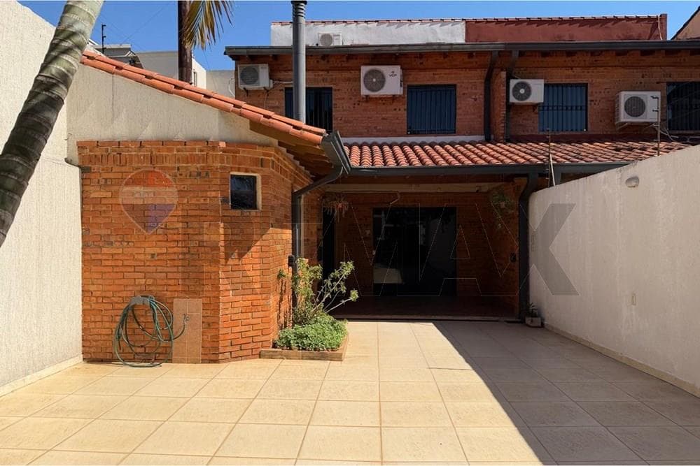 Amplio duplex en Fernando de la Mora z/ Norte – 3